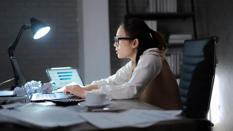 国家对过度加班出手